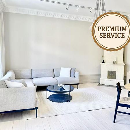 Laegenhet Med Fantastiskt Laege Apartment Stockholm Bagian luar foto