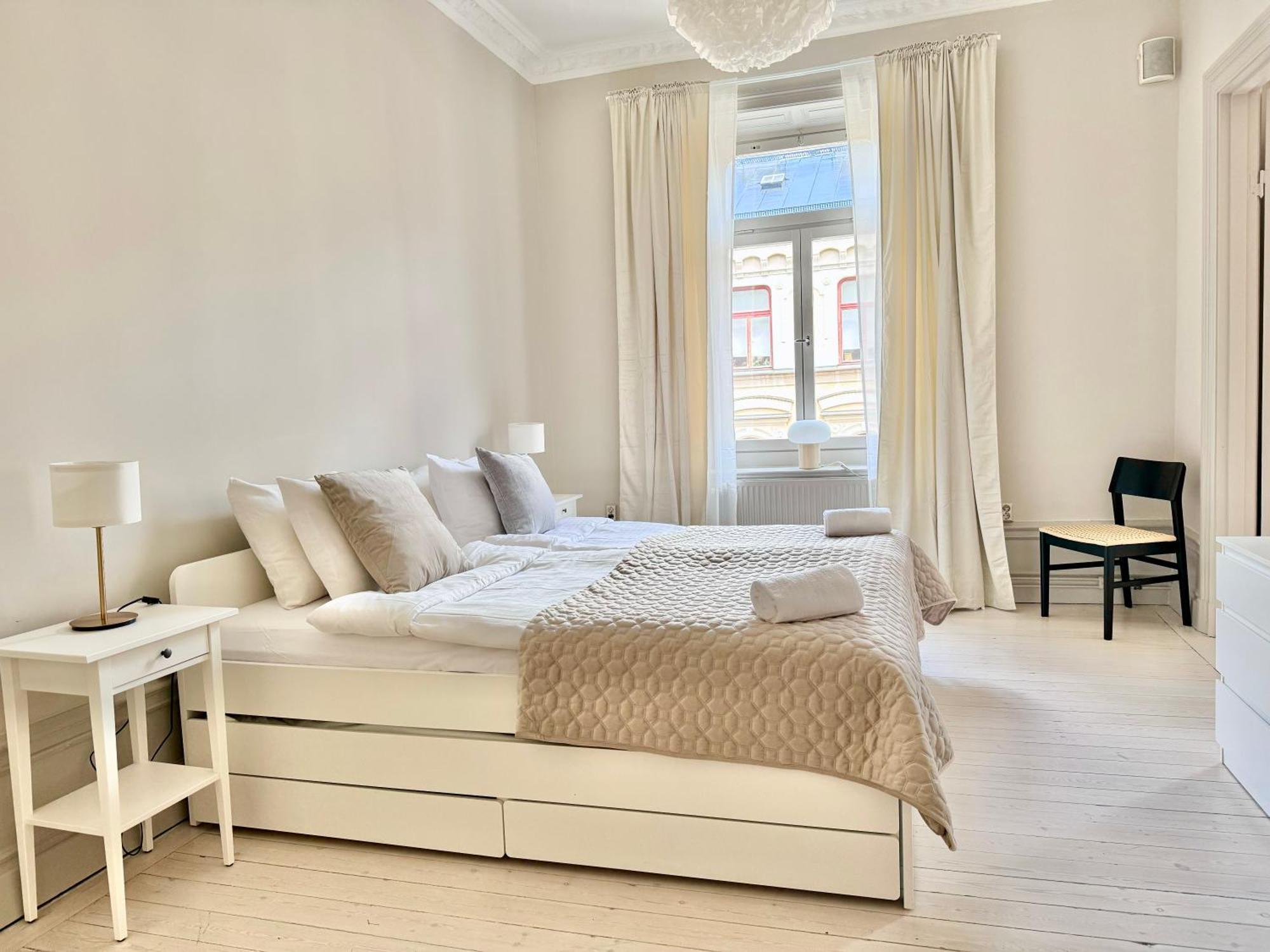 Laegenhet Med Fantastiskt Laege Apartment Stockholm Bagian luar foto